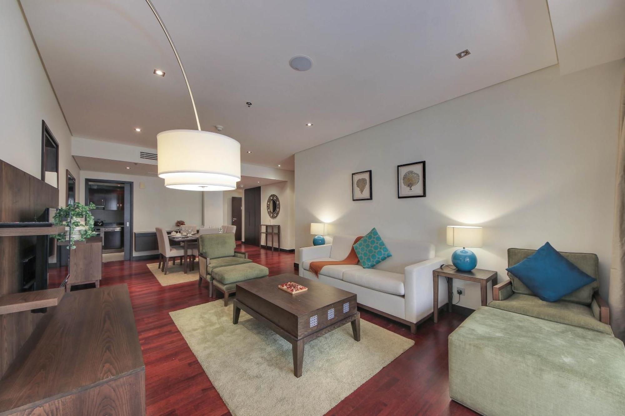 Luxe Getaways Royal Amwaj Palm Jumeirah Resort Apartment Holiday Home دبي الغرفة الصورة
